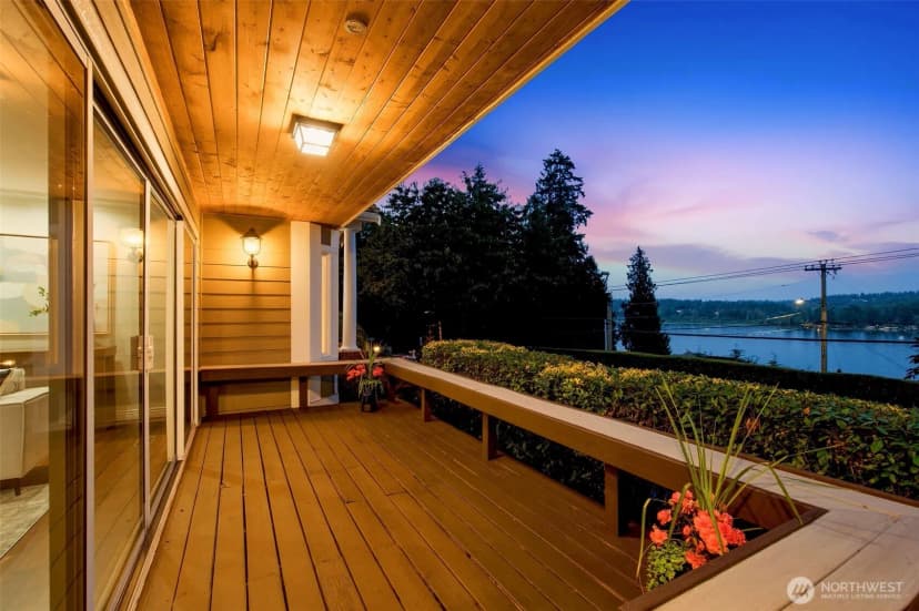 Property photo for 8338 Ne Juanita Drive, Kirkland photo 34