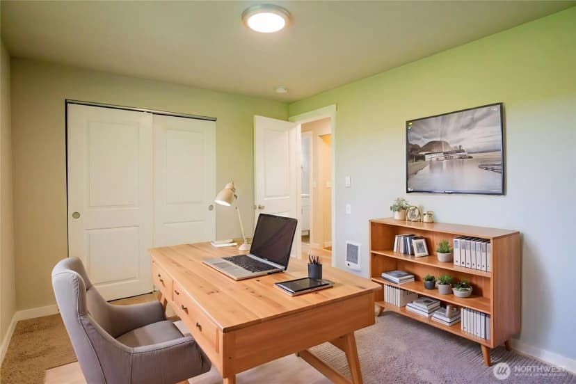 Property photo for 5027 Sleater Kinney Road Ne, Olympia photo 16