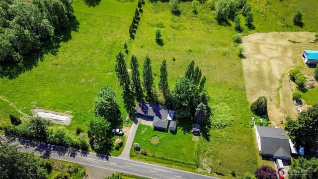 Property photo for 5027 Sleater Kinney Road Ne, Olympia photo 3