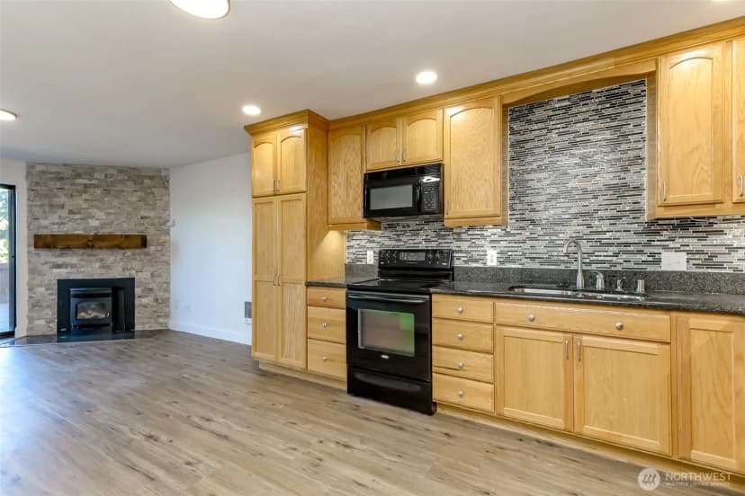 Property photo for 25014 Lake Fenwick Rd #28, Kent photo 5