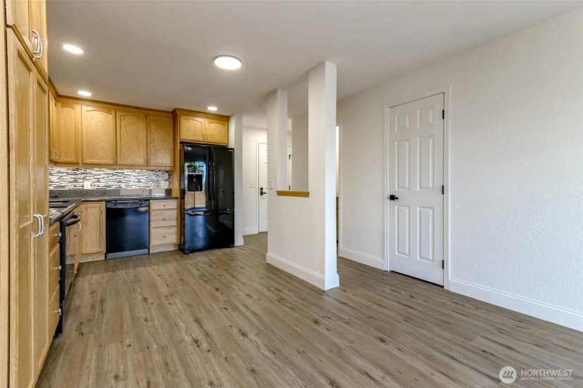 Property photo for 25014 Lake Fenwick Rd #28, Kent photo 7