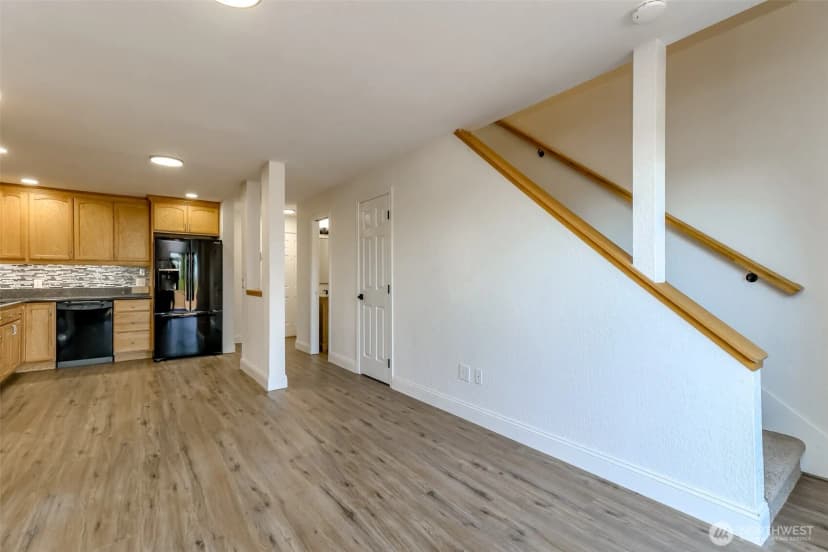 Property photo for 25014 Lake Fenwick Rd #28, Kent photo 9