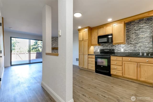 Property photo for 25014 Lake Fenwick Rd #28, Kent photo 4