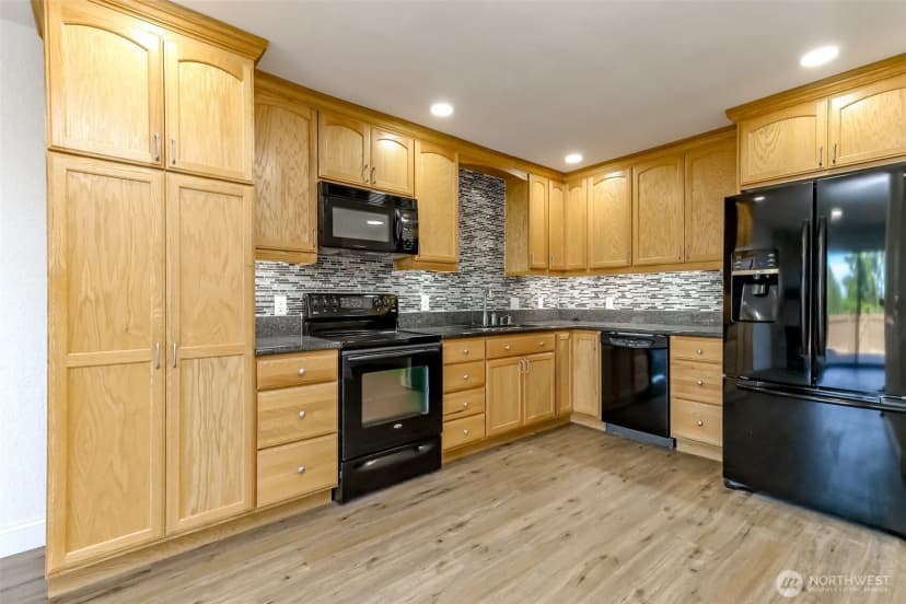 Property photo for 25014 Lake Fenwick Rd #28, Kent photo 6