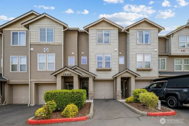 Property photo for 15325 Se 155th Place #q5, Renton