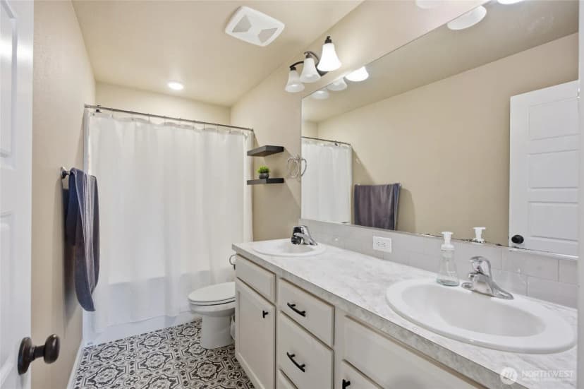 Property photo for 717 L Street Ne, Quincy photo 25