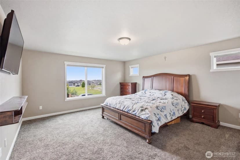 Property photo for 717 L Street Ne, Quincy photo 26