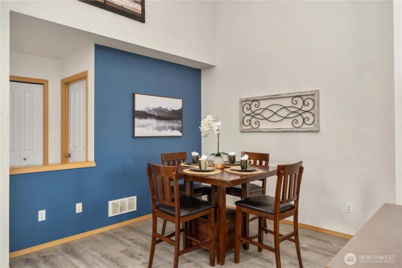 Property photo for 28221 241st Avenue Se, Maple Valley photo 8