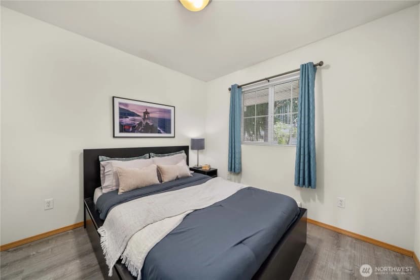 Property photo for 28221 241st Avenue Se, Maple Valley photo 13