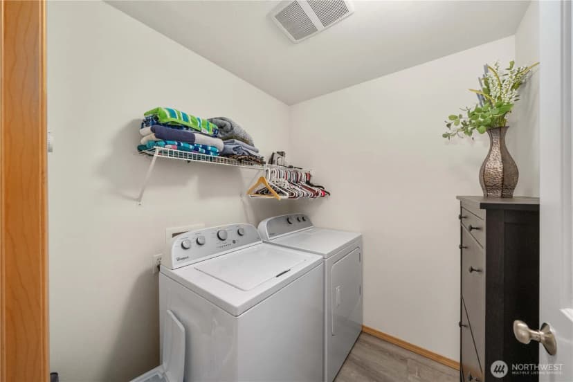 Property photo for 28221 241st Avenue Se, Maple Valley photo 15