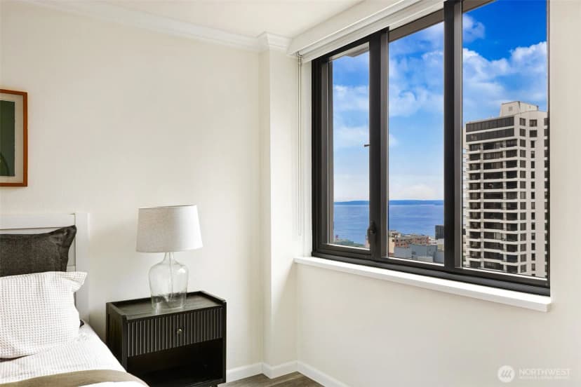 Property photo for 2100 3rd Avenue #1804, Seattle photo 15