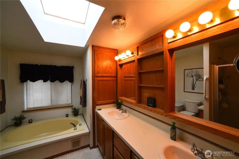 Property photo for 2500 S 370th Street #26, Federal Way photo 13