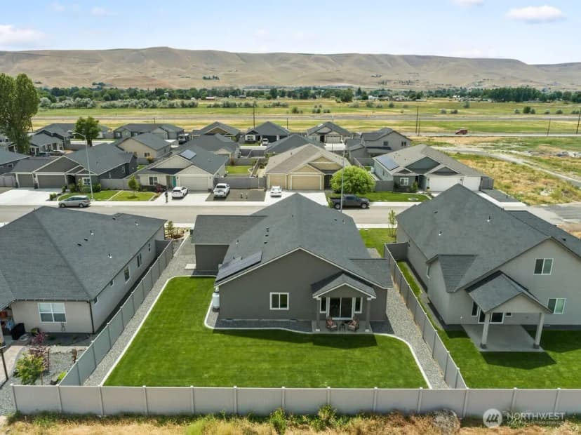 Property photo for 231 Schrute Road, Prosser photo 35