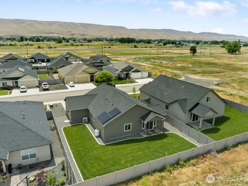 Property photo for 231 Schrute Road, Prosser photo 36