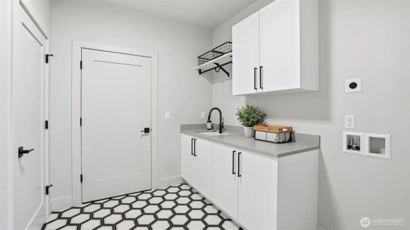 Property photo for 1015 N 35th Street, Renton photo 34