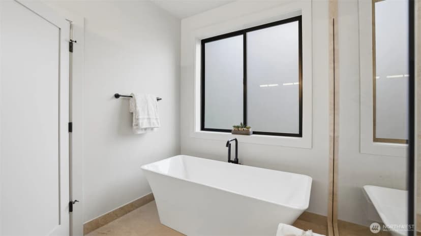 Property photo for 1015 N 35th Street, Renton photo 27