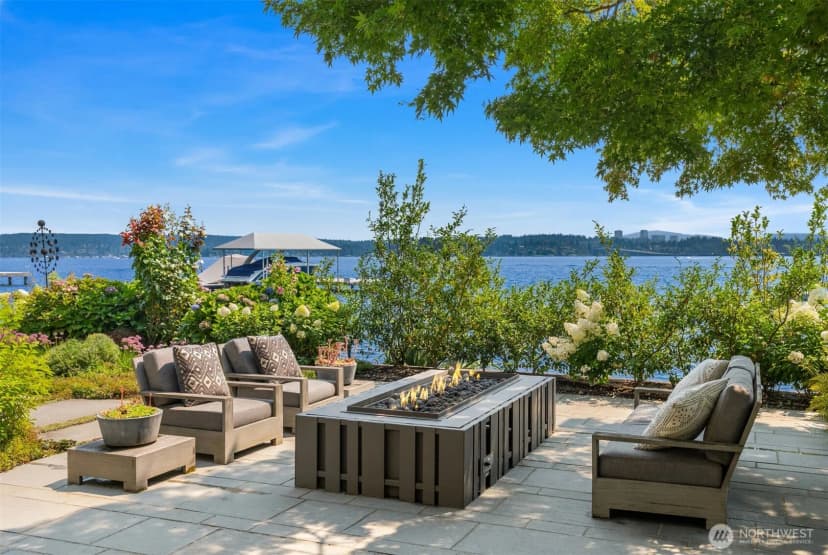 Property photo for 4911 Ne Laurelcrest Lane, Seattle photo 34
