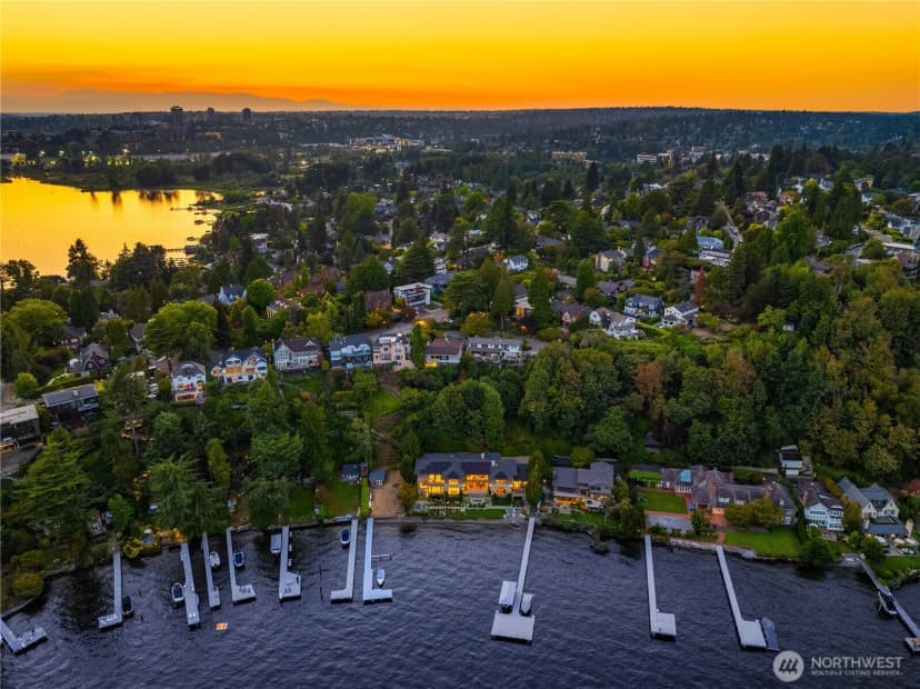 Property photo for 4911 Ne Laurelcrest Lane, Seattle photo 39