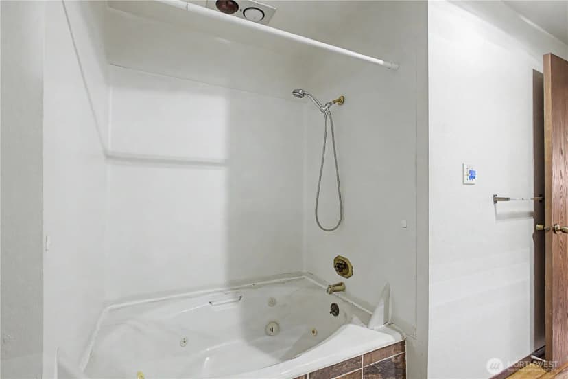 Property photo for 5436 Reklau Road Se, Olympia photo 27