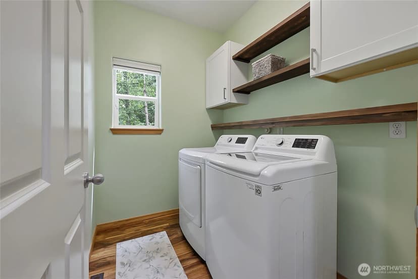 Property photo for 115 170th Street Se, Bothell photo 21