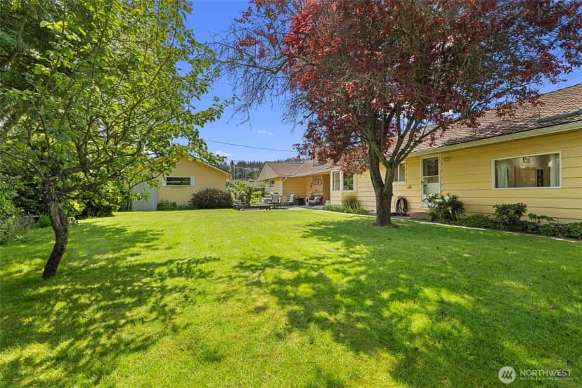 Property photo for 1213 Alaska Avenue, Anacortes photo 9