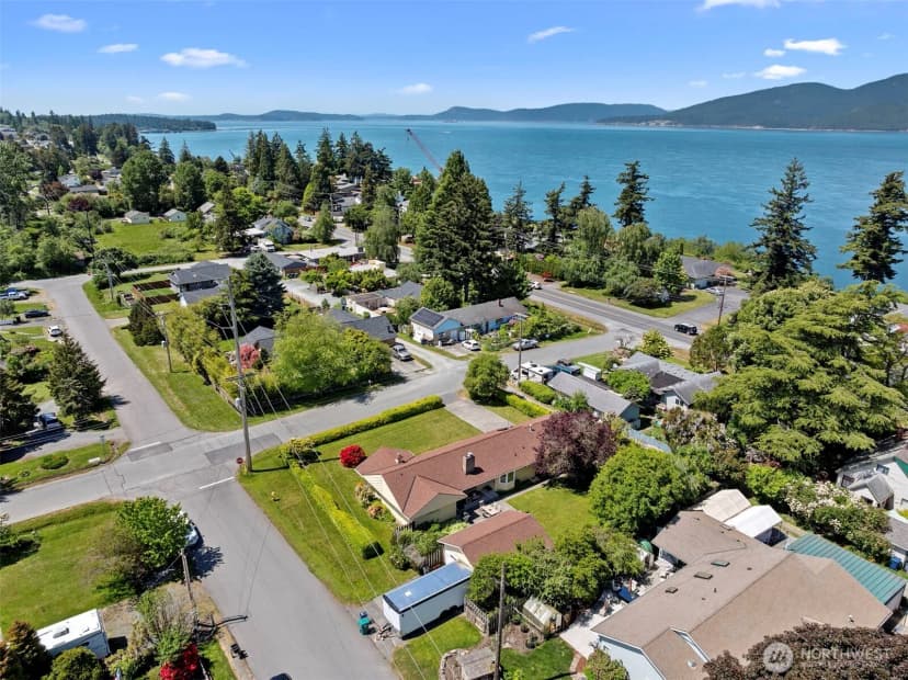 Property photo for 1213 Alaska Avenue, Anacortes photo 7