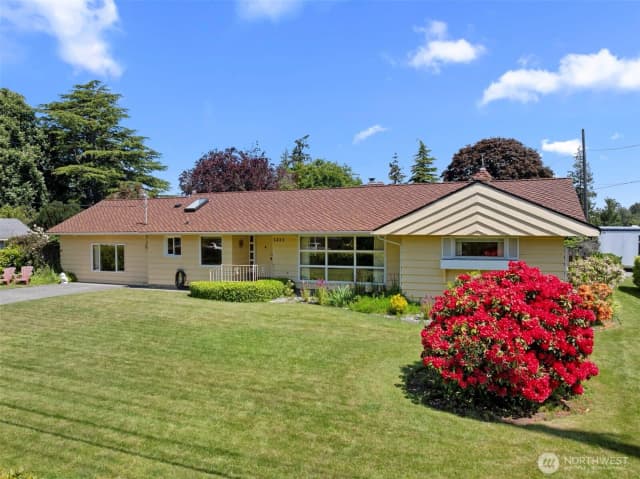Property photo for 1213 Alaska Avenue, Anacortes