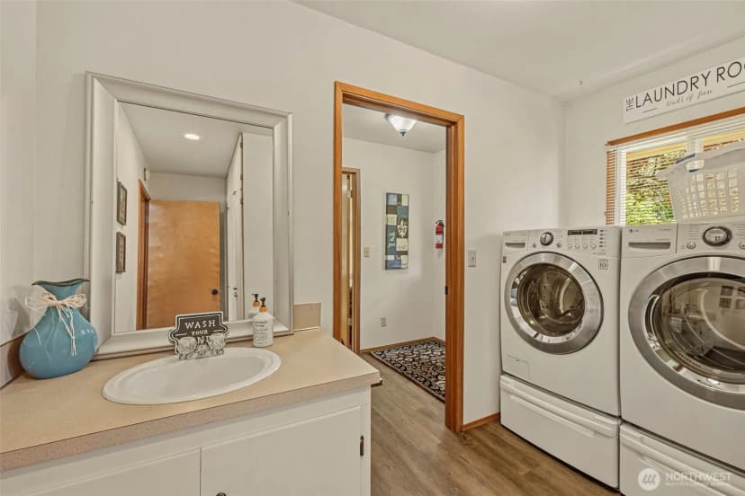 Property photo for 1213 Alaska Avenue, Anacortes photo 36