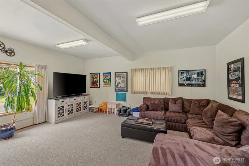Property photo for 1213 Alaska Avenue, Anacortes photo 32