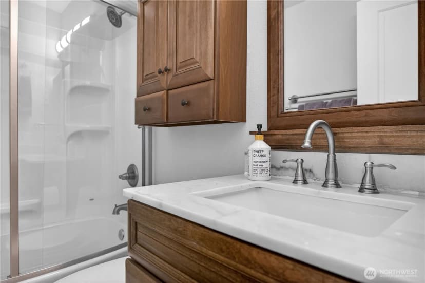 Property photo for 10037 Ne 138th Place #d2, Kirkland photo 19