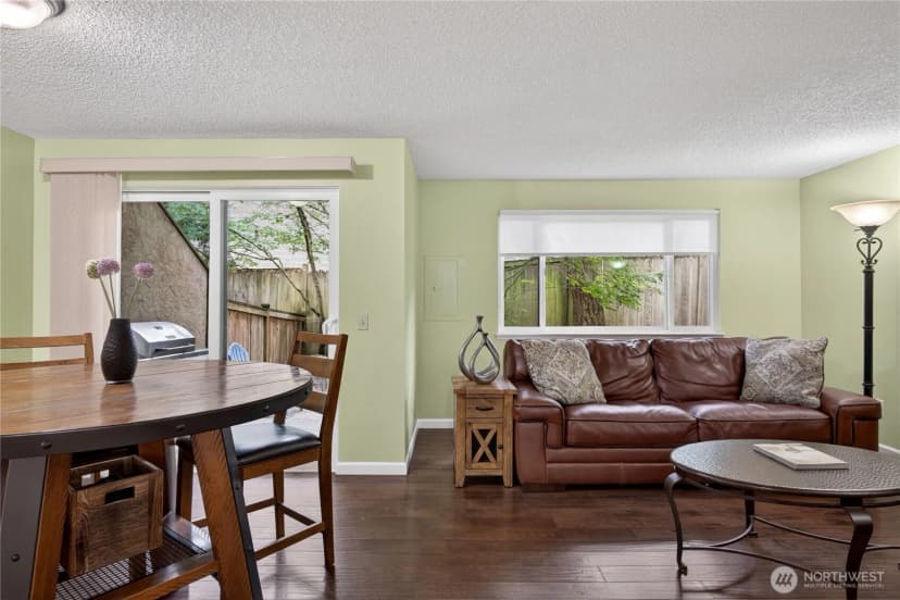 Property photo for 10037 Ne 138th Place #d2, Kirkland photo 10
