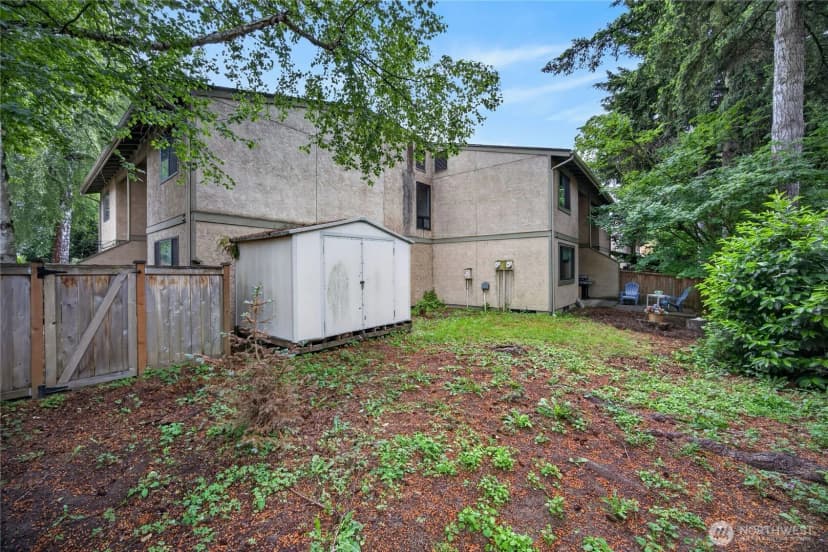 Property photo for 10037 Ne 138th Place #d2, Kirkland photo 28
