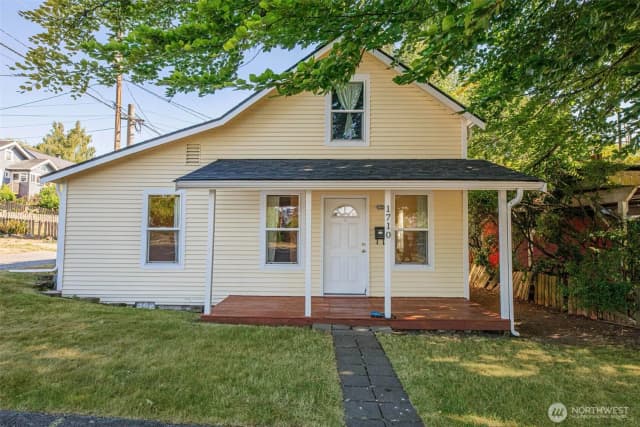 Property photo for 1710 36th Street, Everett photo 2