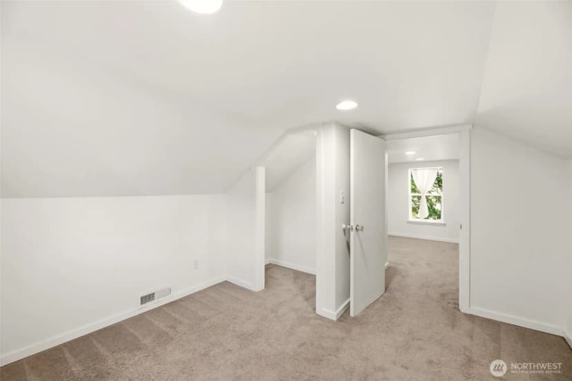 Property photo for 1710 36th Street, Everett photo 24