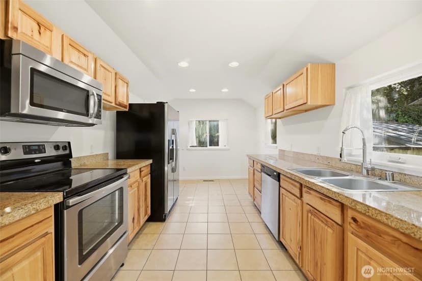 Property photo for 1710 36th Street, Everett photo 15