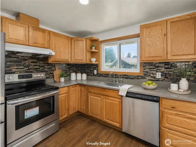Property photo for 3319 S 249th Place, Kent photo 4