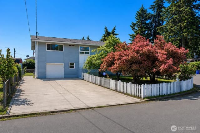 Property photo for 3319 S 249th Place, Kent