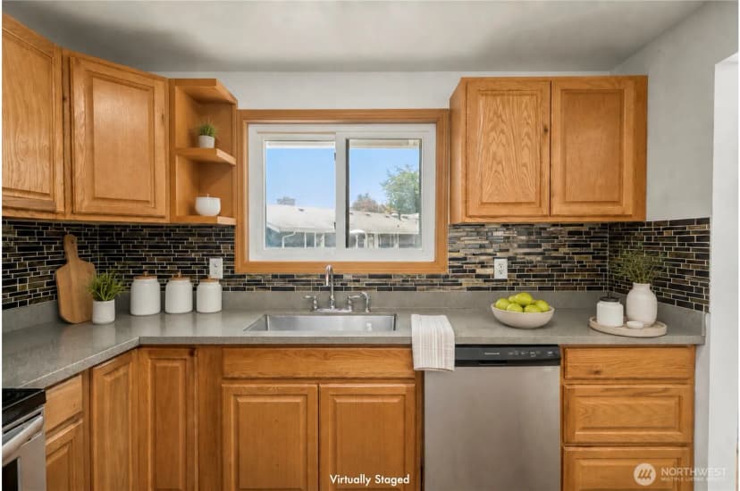 Property photo for 3319 S 249th Place, Kent photo 8