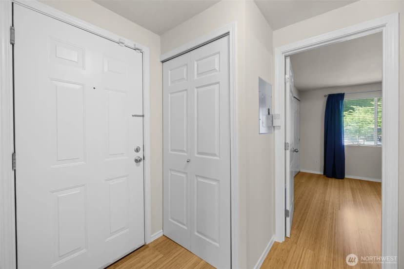 Property photo for 1900 Ne 48th Street #e205, Renton photo 6