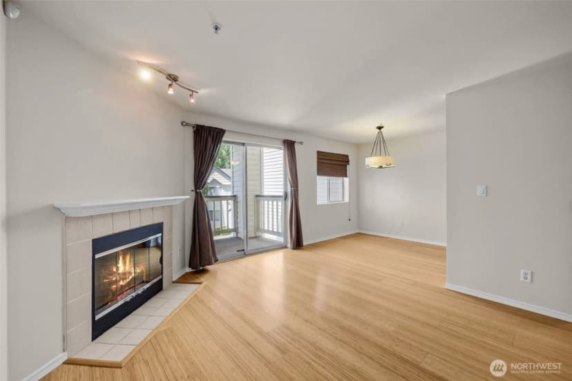 Property photo for 1900 Ne 48th Street #e205, Renton photo 13