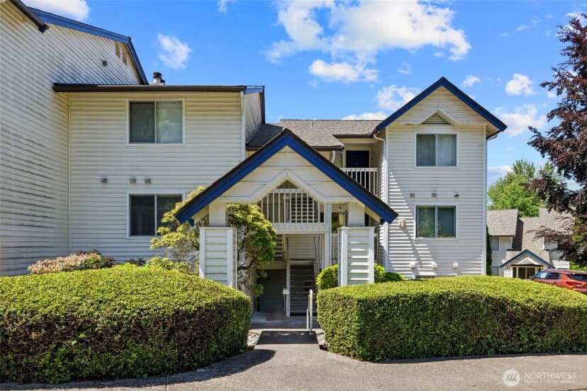 Property photo for 1900 Ne 48th Street #e205, Renton photo 3