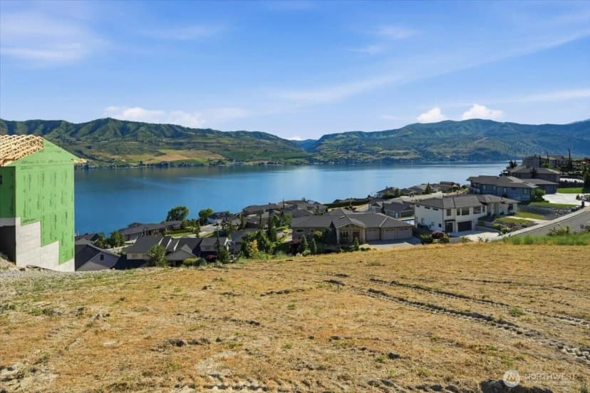 Property photo for 112 Crystal Crest Drive, Chelan photo 5