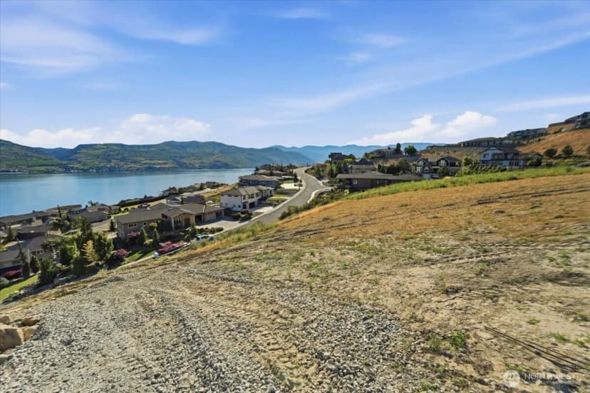 Property photo for 112 Crystal Crest Drive, Chelan photo 8