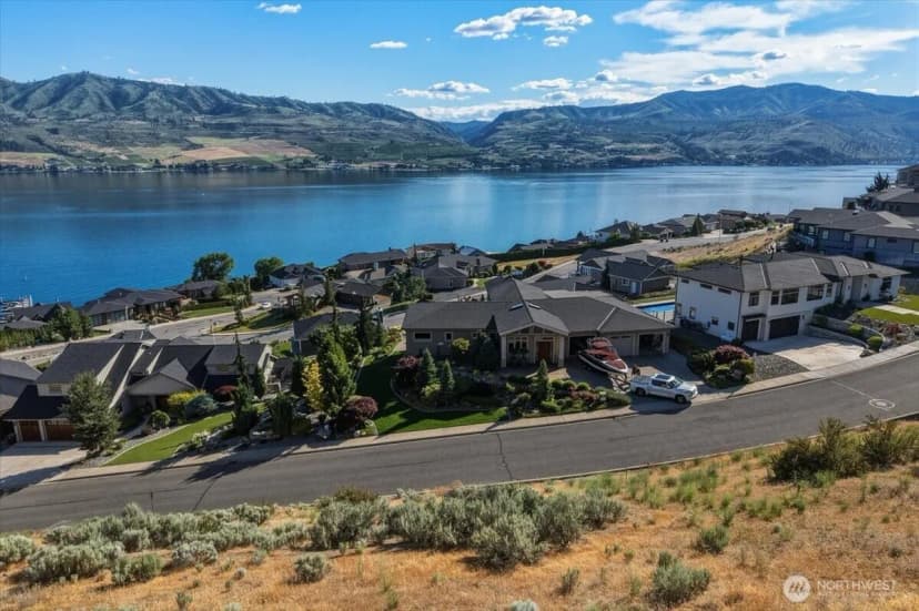 Property photo for 112 Crystal Crest Drive, Chelan