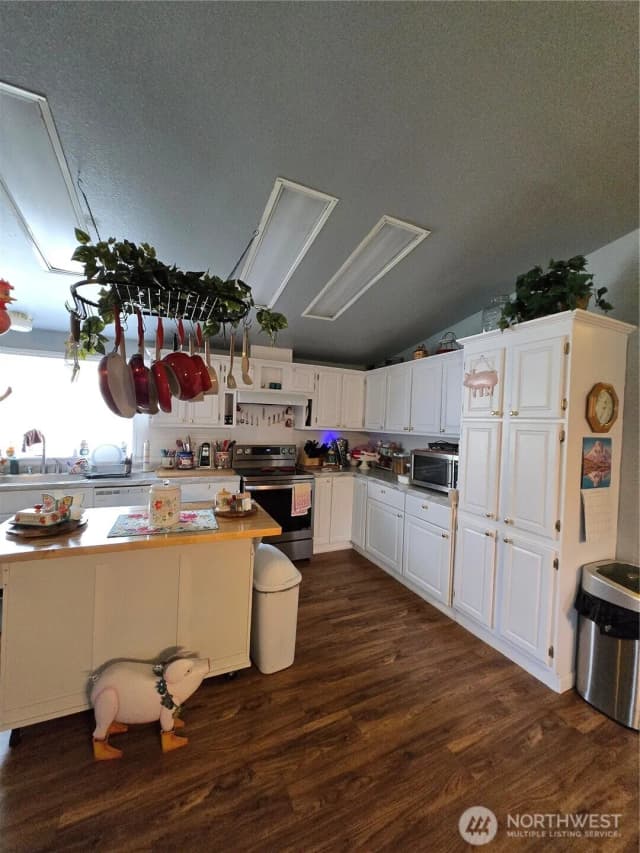 Property photo for 1466 Ferrier Road, Winlock photo 4
