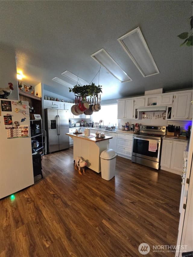 Property photo for 1466 Ferrier Road, Winlock photo 2