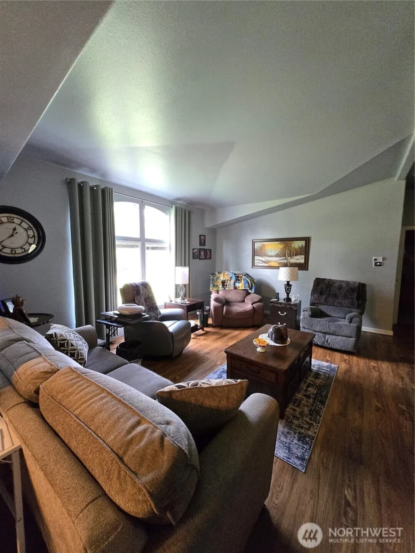 Property photo for 1466 Ferrier Road, Winlock photo 9