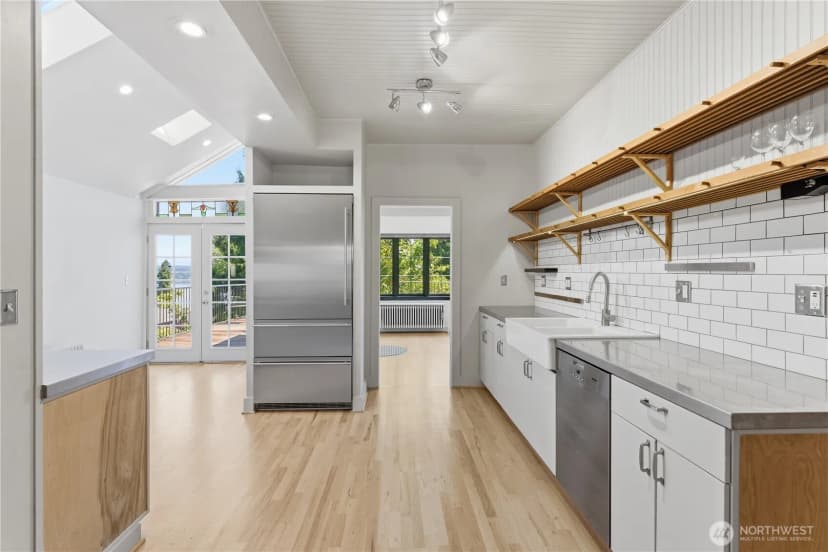 Property photo for 614 35th Avenue, Seattle photo 12