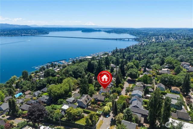 Property photo for 614 35th Avenue, Seattle photo 2