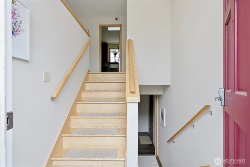Property photo for 1727 Anacortes Avenue Ne, Renton photo 2